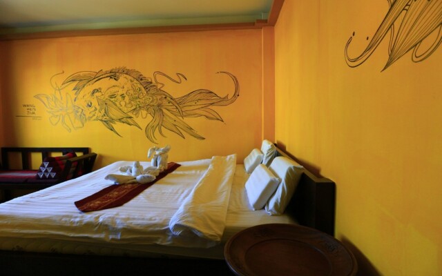 OYO 768 First Station Hotel