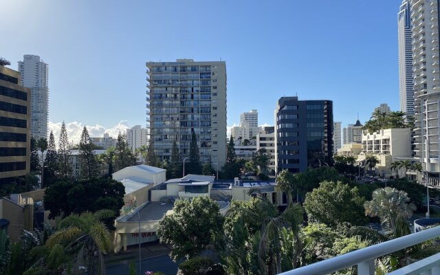 Condor Surfers - Coastal Letting Co