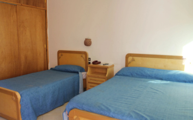Golden Rose Hotel