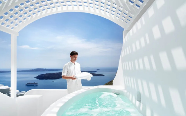 Tholos Resort Hotel