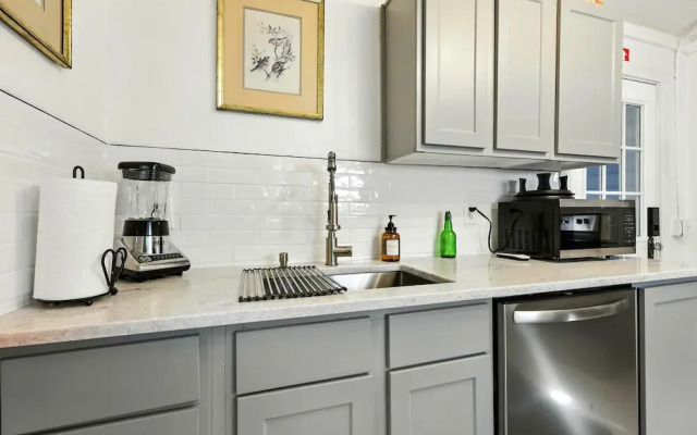 Periwinkle Perch - Home for 4