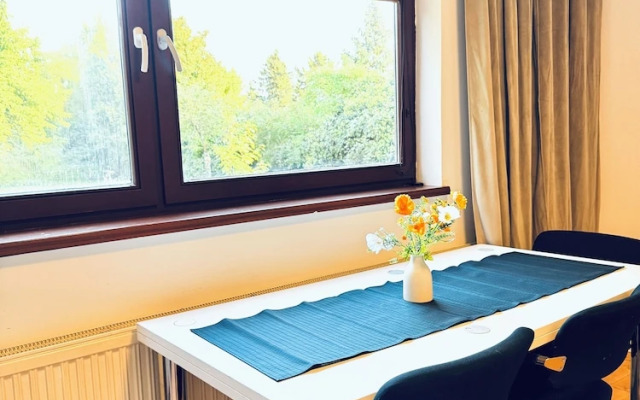 Cozy House  Terrace &Garden  Sleeps 34