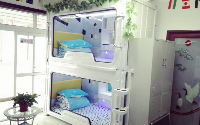 Zhengzhou Changlv Capsule Hotel