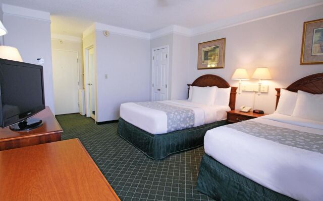 La Quinta Inn And  Suites Melbourne Viera