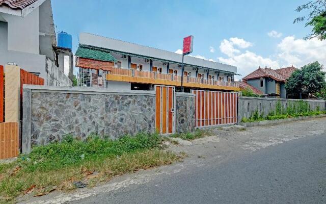 OYO 90325 Pondok Dnayu Syariah