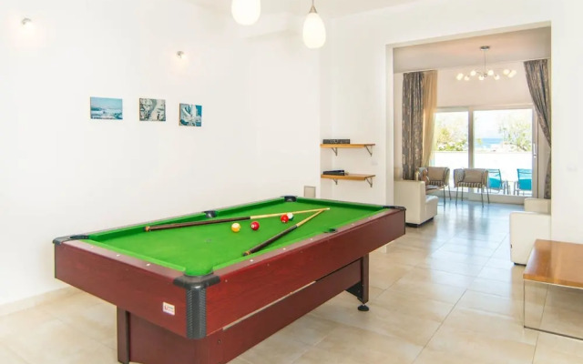Magnificent Villa in Supetar With Swimming Pool