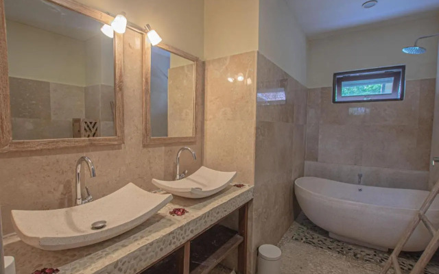 Theo Villa - 2 bedroom