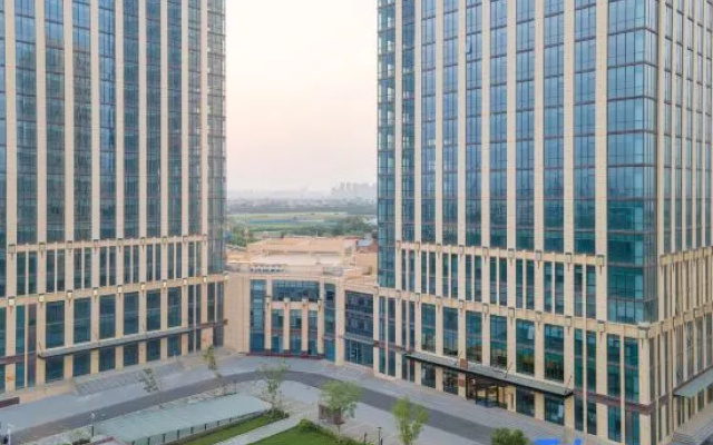 James Joyce Coffetel Hotel (Shijiazhuang Xunhuan Huagong Yuanqu Zhihui Yunying Zhongxin) — 3-star hotel in Shijiazhuang