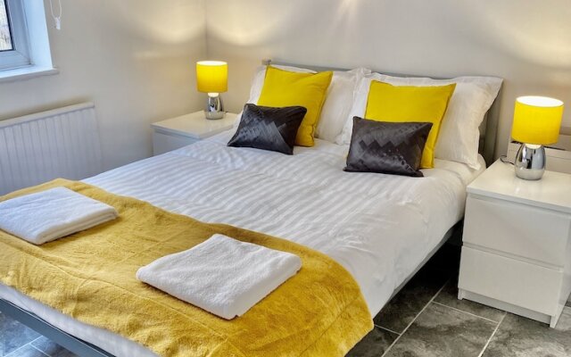 Beulah House & Apartment Family Beach Retreat