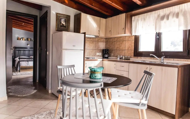 Forest View Apartment