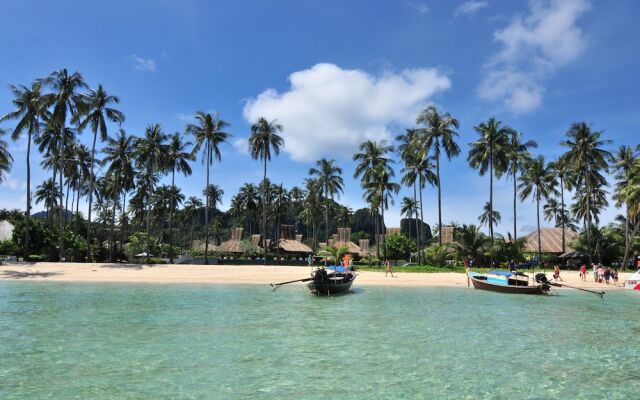 Phi Phi Ba Kao Bay Resort