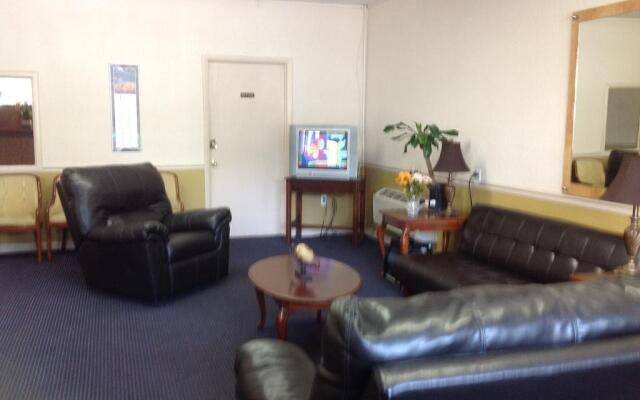 Days Inn Tallahassee-Government Center