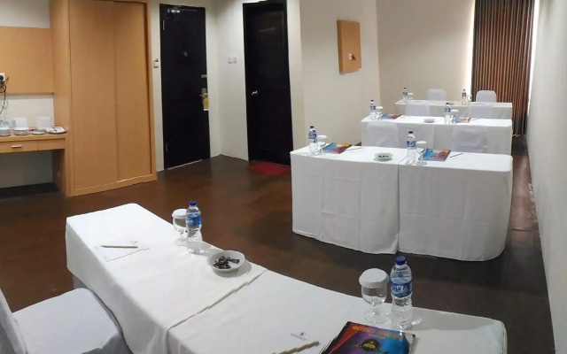 Grand Puri Saron Yogyakarta