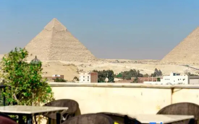 New Gardenia Pyramids view - Rooftop