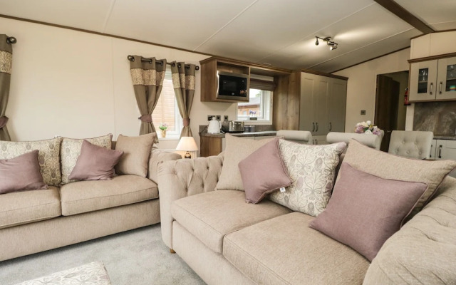 Ashton Lodge - Sherwood 4