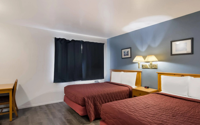 Rodeway Inn & Suites Sidney Historic Downtown I-80