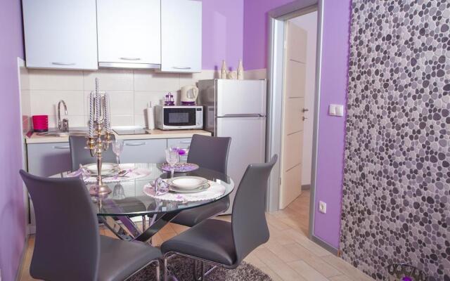 Apartments Marhela Jakov