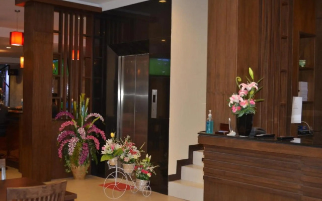 Arita House
