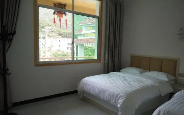 Liuyang Zhouluolongyazhai Farm