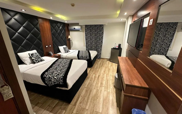 Panorama Ramsis Hotel & Cafe