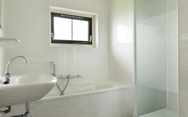 Attractive holiday home in Groningen with outdoor spa