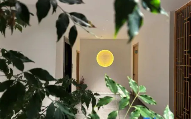 No.1 Art Hotel