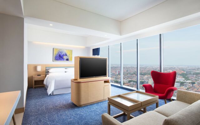 Four Points by Sheraton Surabaya, Tunjungan Plaza