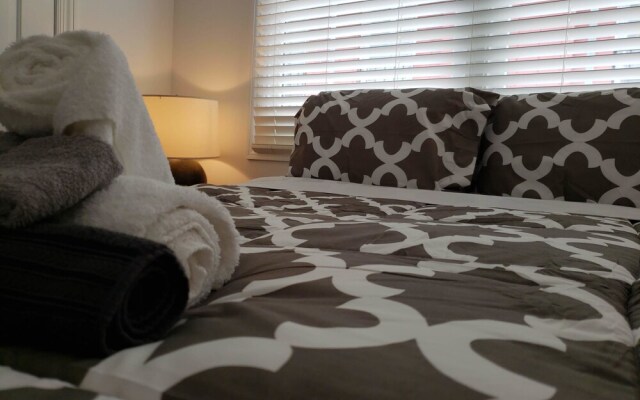 Applause Guest House