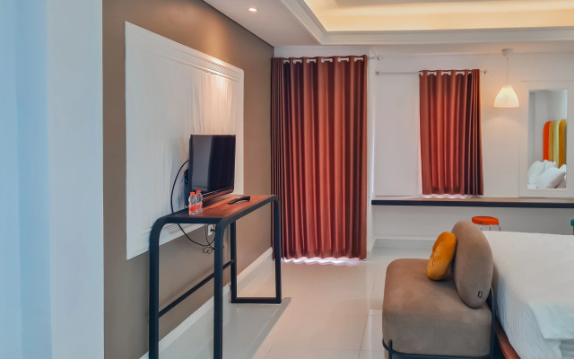 Sans Hotel Grand Sabaraya Cikampek