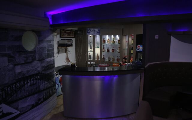 Hotel SPR Inn