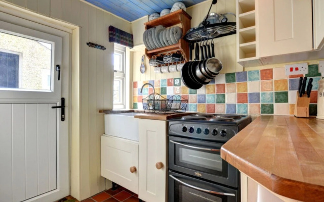 Fron Y Fron in Y Fron