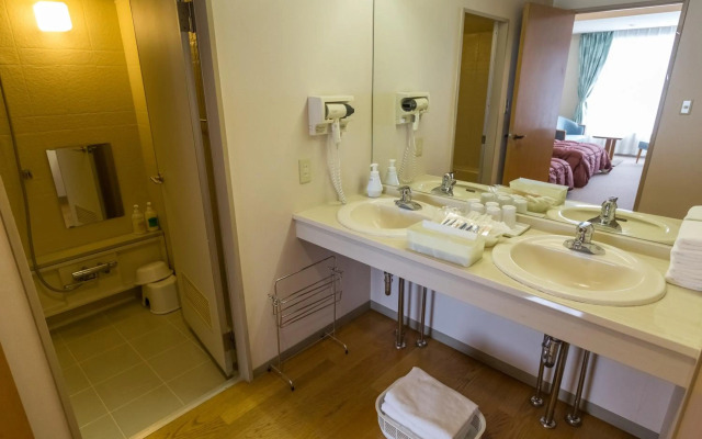 Kusatsu Onsen Hotel Village