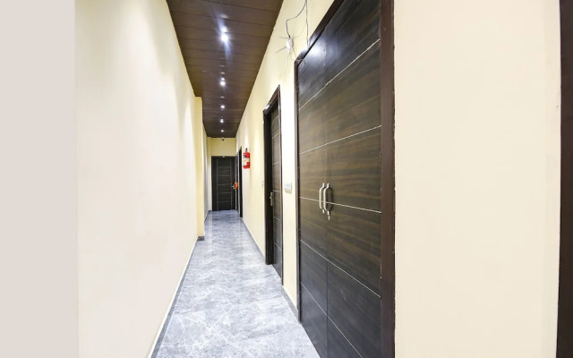 Fabhotel Shiva Residency