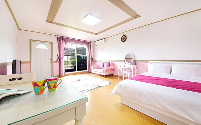 Gyeongpo Starry Love Song House Pension