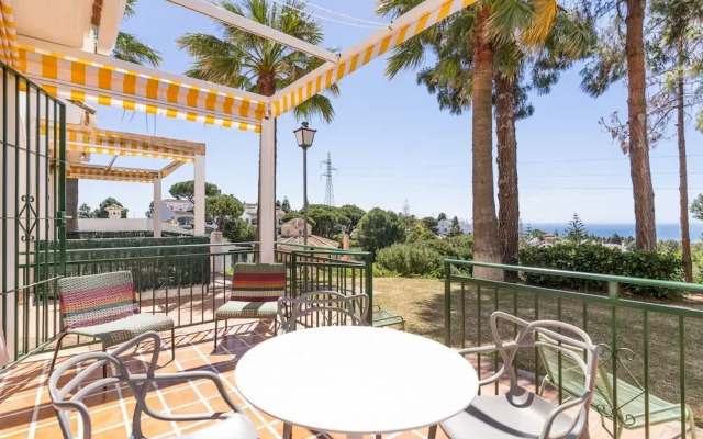 Apartment in Mijas Costa Near Beaches