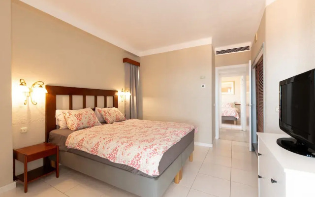 2 Br Aprt Ocean View