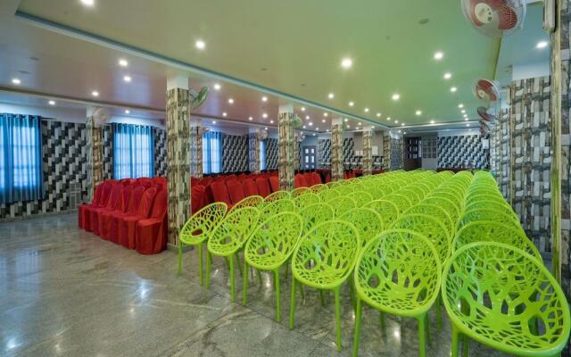 OYO 4678 Greens Residency