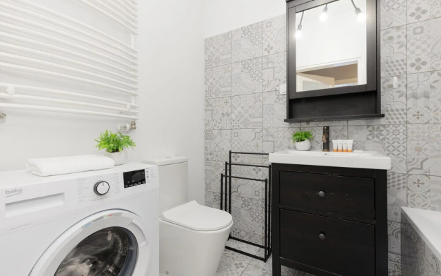 Krasinskiego Comfy Apartament by Renters