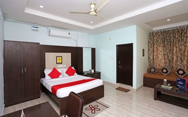 OYO 6661 Aurum Abode