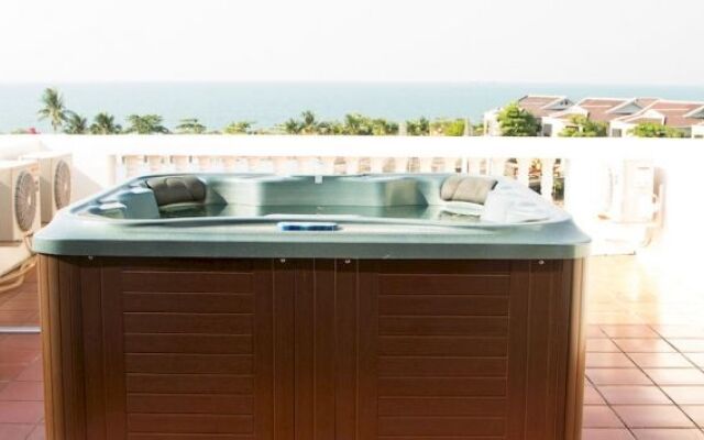 Oceania Boutique Hotel