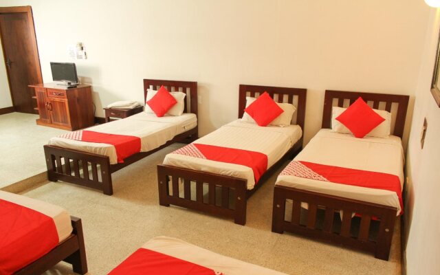 OYO 106 Hotel 12