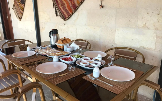 Capiedra Hotel