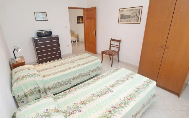 Apartment 728