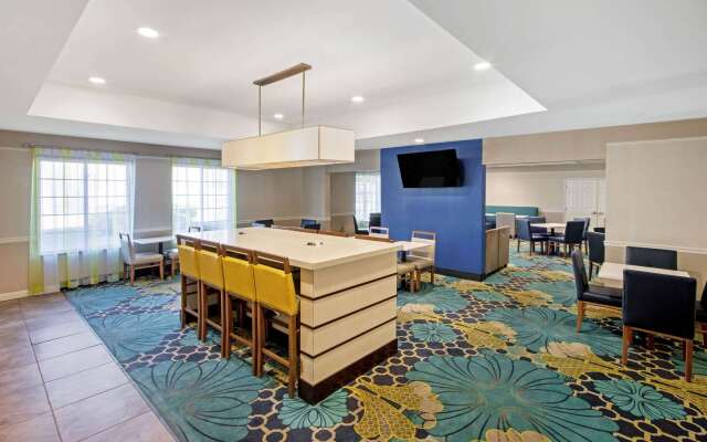 La Quinta Inn & Suites by Wyndham Ruidoso Downs