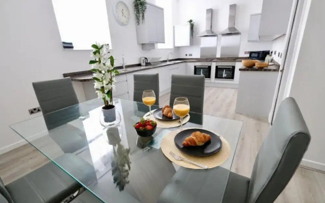 Oddfellows 8 Ensuite Double Room