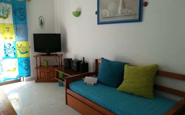 Cool 1-bedroom Apartment in Albufeira Center