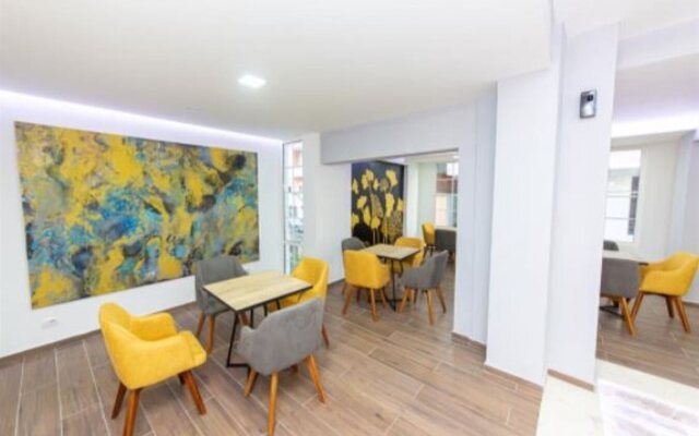Esal Hotel