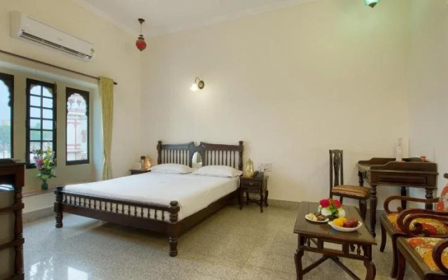 Rajvi Palace Hotel