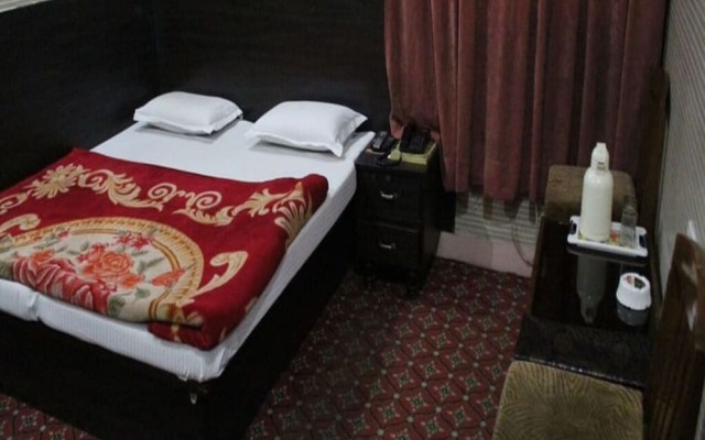 Hotel Red Rose