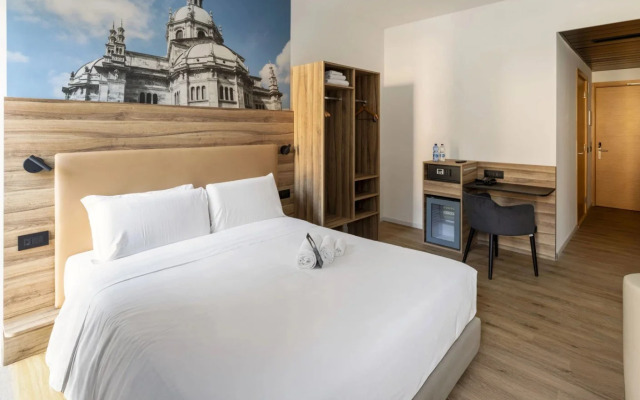 B&B HOTEL Como Baradello